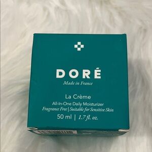 Dore La Crème All-In-One Daily Moisturizer